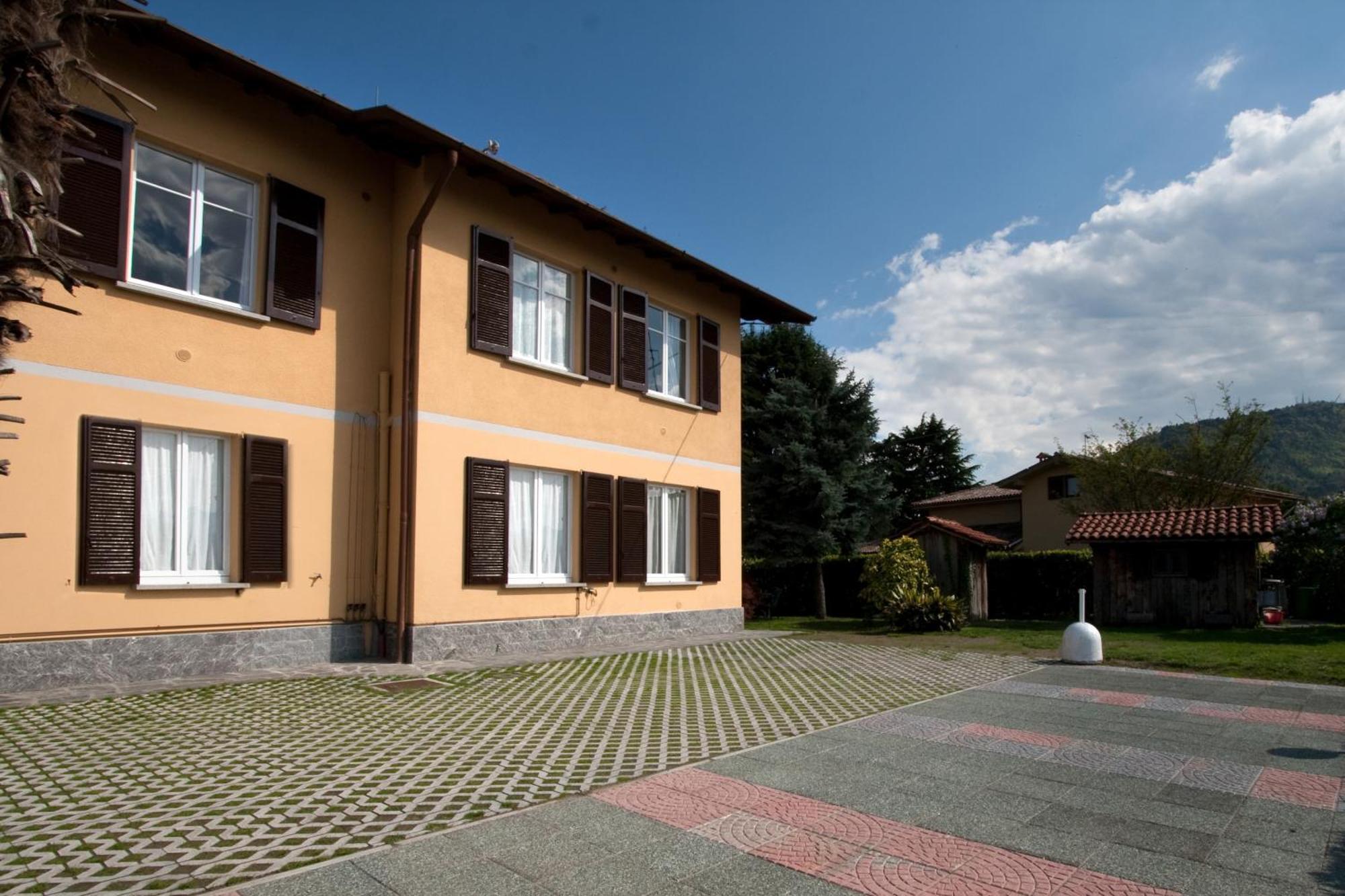 Appartamenti Casa La Rosa Bellagio Kültér fotó